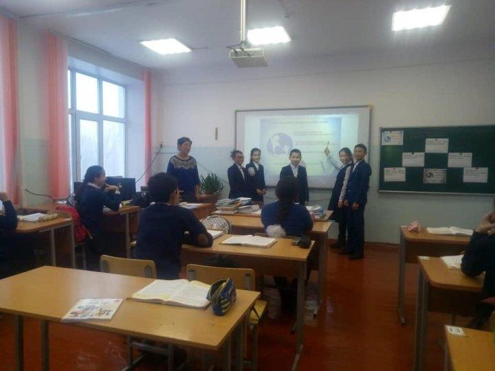 Сенім телефонын насихаттау"біріңғай сынып сағаттары